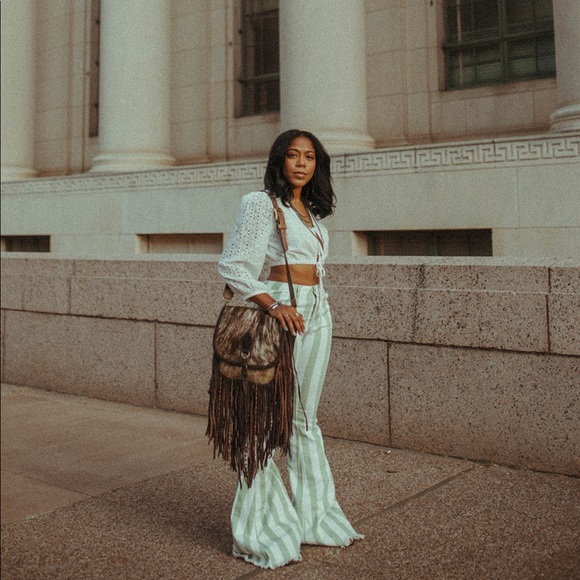 Haute Southern Hyde by Beth Marie “ The Elva “ Cowhide Fringe Leather Purse - Picture 4 of 6